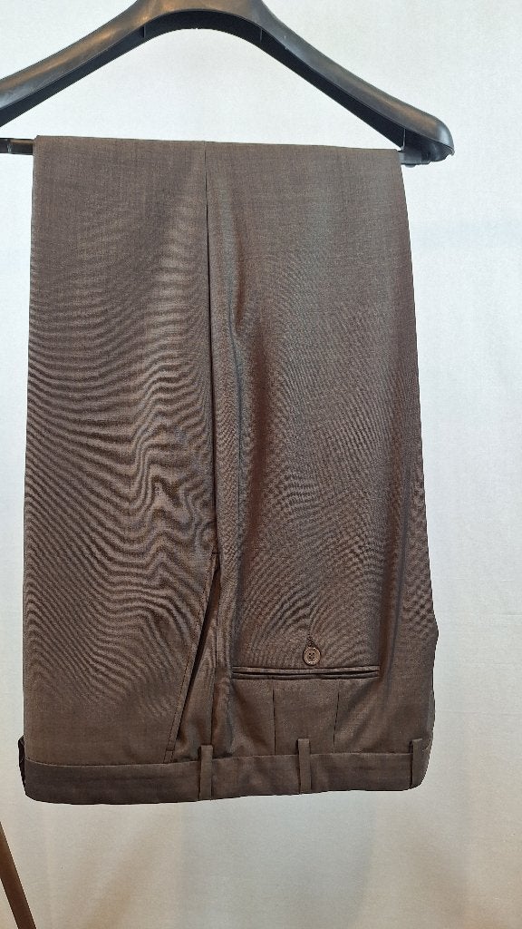 Kostuum zand/bruin maat 56 (nr115), Bruin, Ophalen of Verzenden, Falabella, Maat 56/58 (XL)