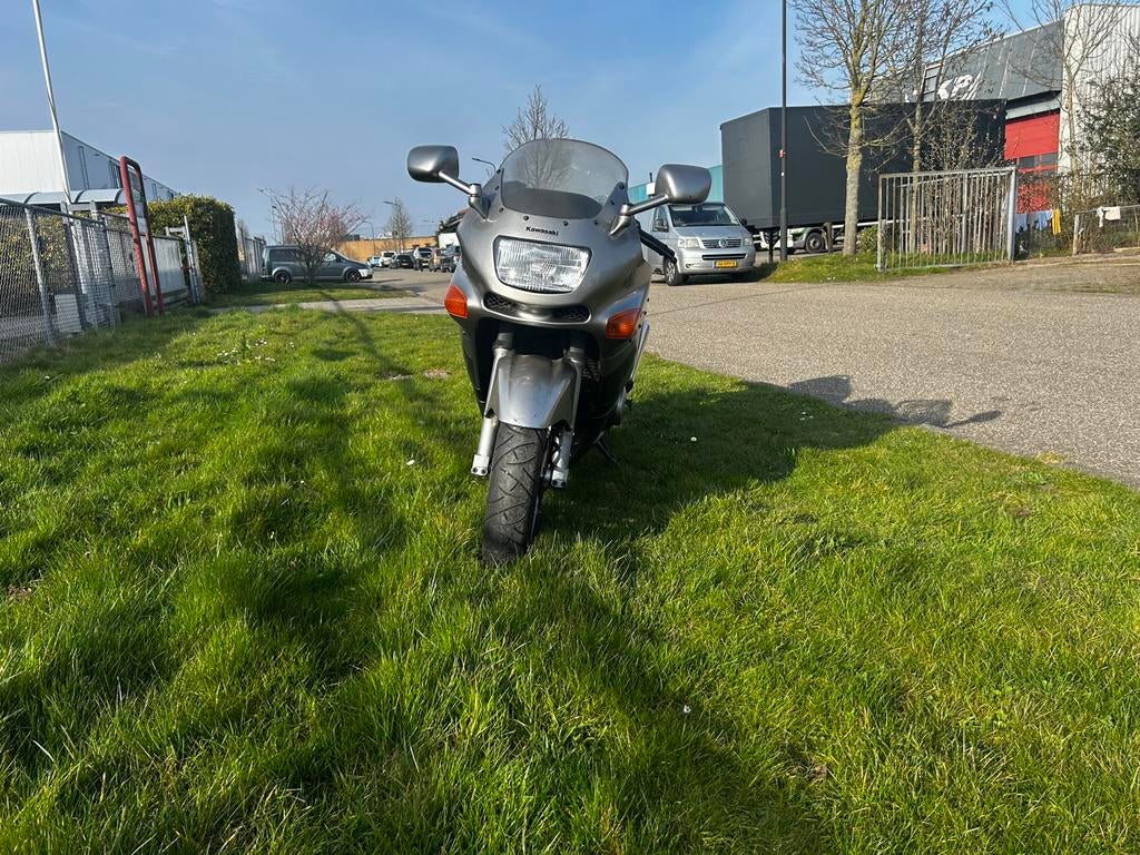 Zzr600 zilver 2004, Motoren, Bedrijf