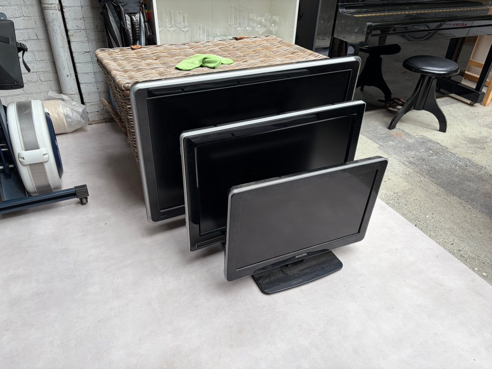 Philips LCD TV’s set van 3, Ophalen, Philips, Gebruikt, 50 Hz