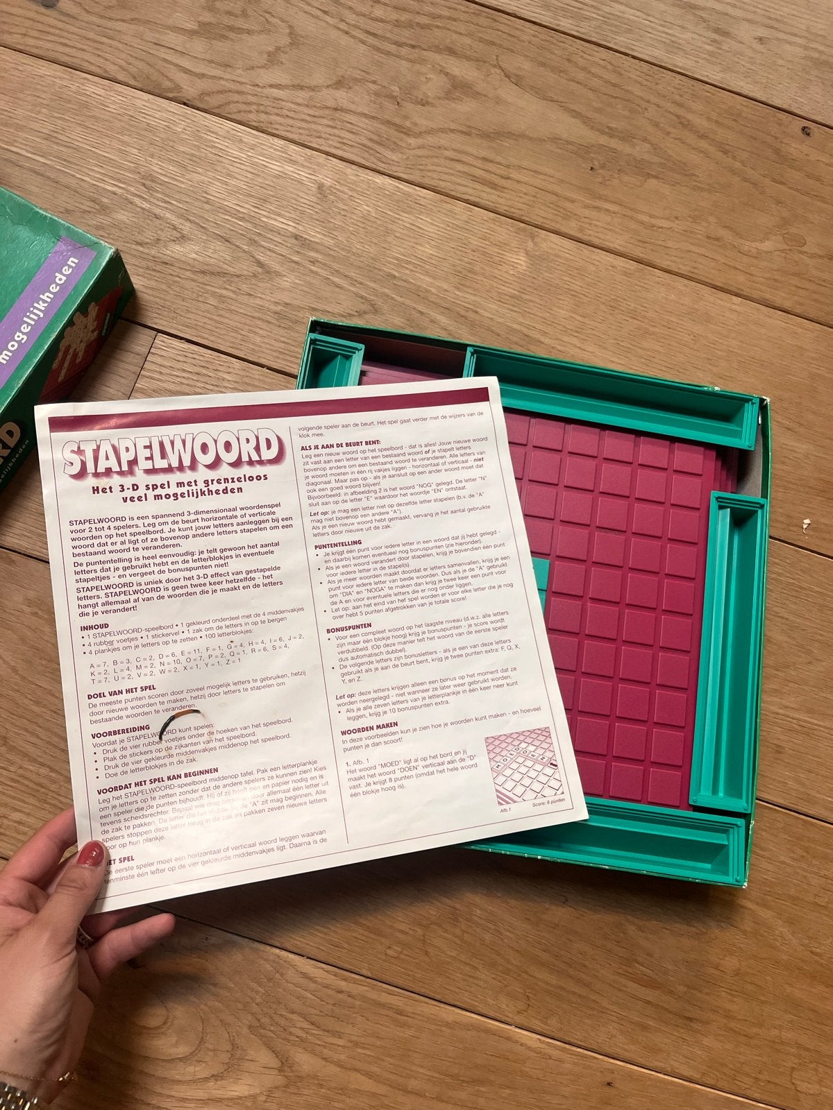 Stapelwoord spel - Compleet en in goede staat, Hobby en Vrije tijd, Gezelschapsspellen | Bordspellen, Drie of vier spelers, Ophalen