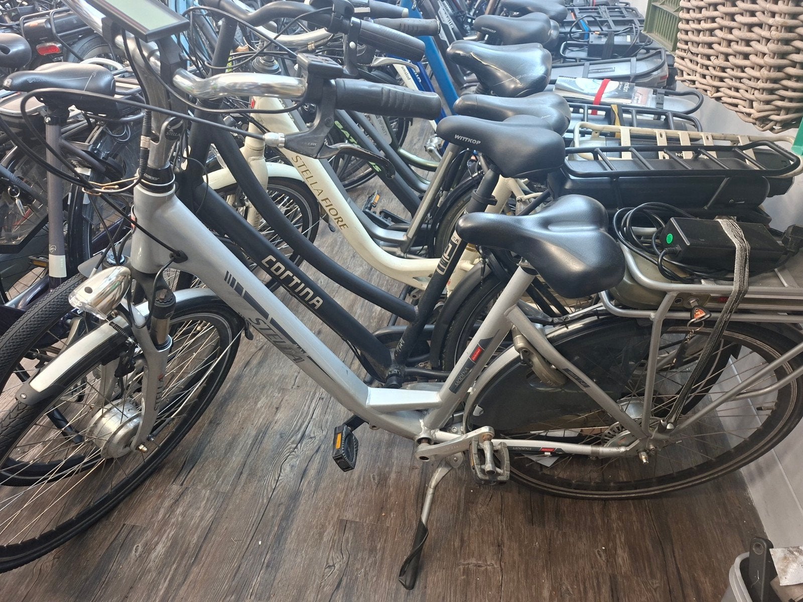 stella elektrische fiets, Fietsen en Brommers, Fietsen | Dames | Damesfietsen, Ophalen, Gebruikt, Overige merken
