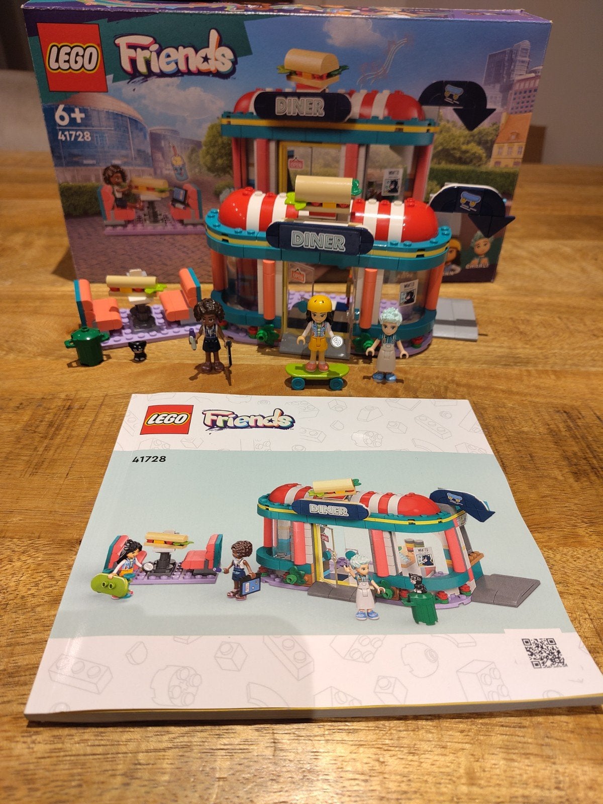 LEGO Friends Heartlake City Diner (41728) - Complete Set, Lego, Friends, Ophalen of Verzenden, Zo goed als nieuw