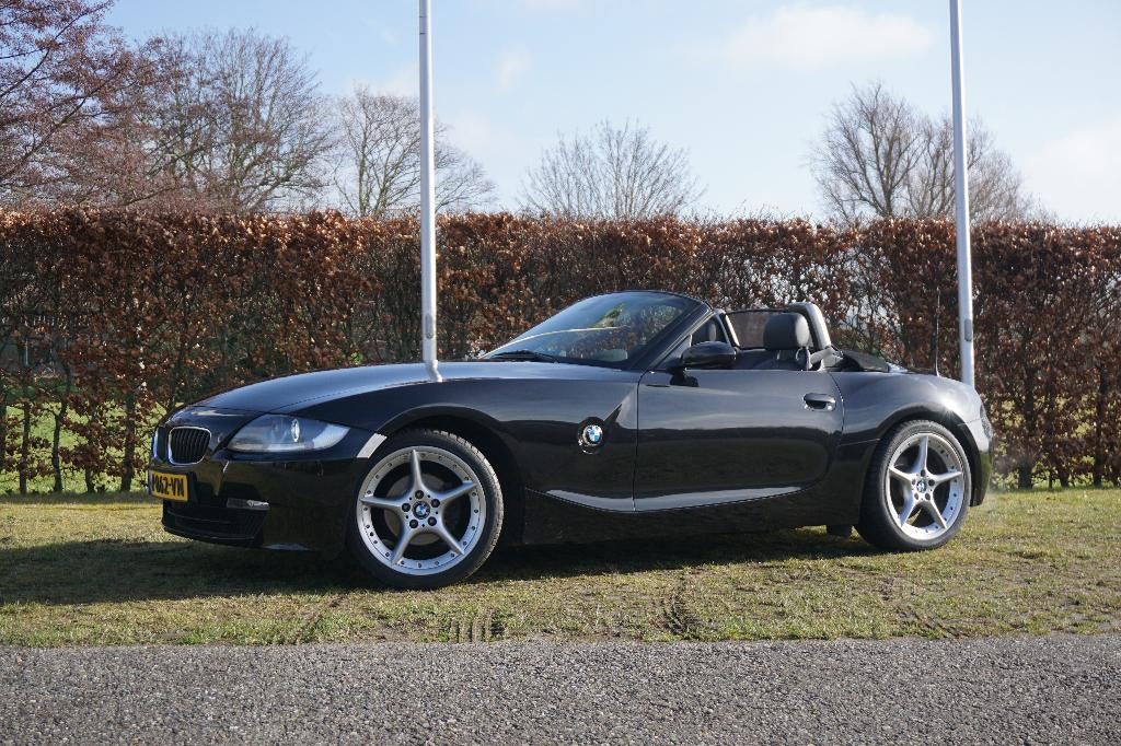 BMW Z4 Roadster 2.5i | N52 | Facelift | Xenon | 18 Inch |, Achterwielaandrijving, Zwart, 2497 cc, Cabriolet