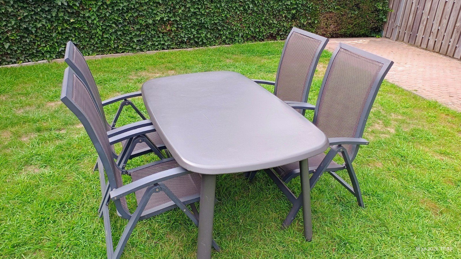 Tuinset met 4 verstelbare stoelen en Ketler tafel, Ophalen