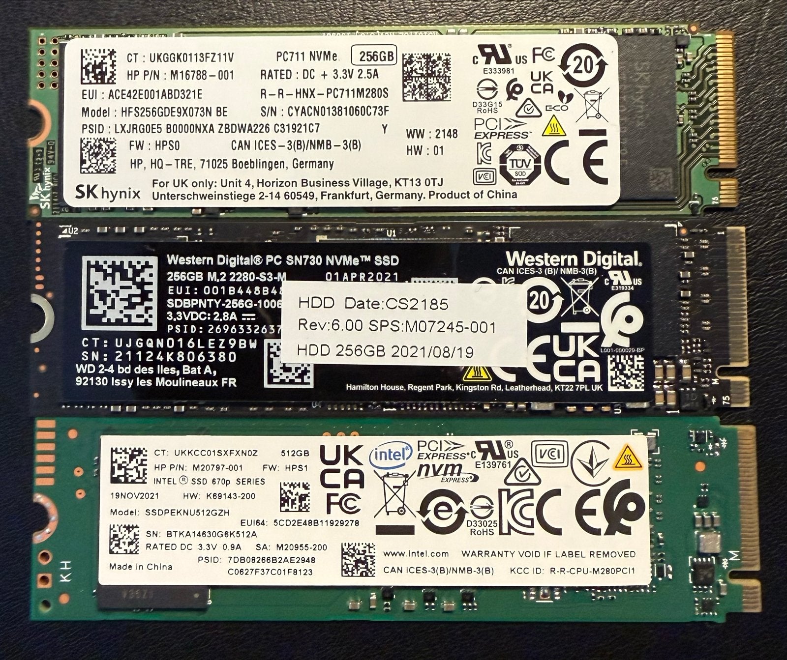 M.2 NVMe SSD's: 2x 256GB (SK Hynix, WD) en 1x 512GB (Intel), Intern, Gebruikt, SSD, Overige aansluitingen