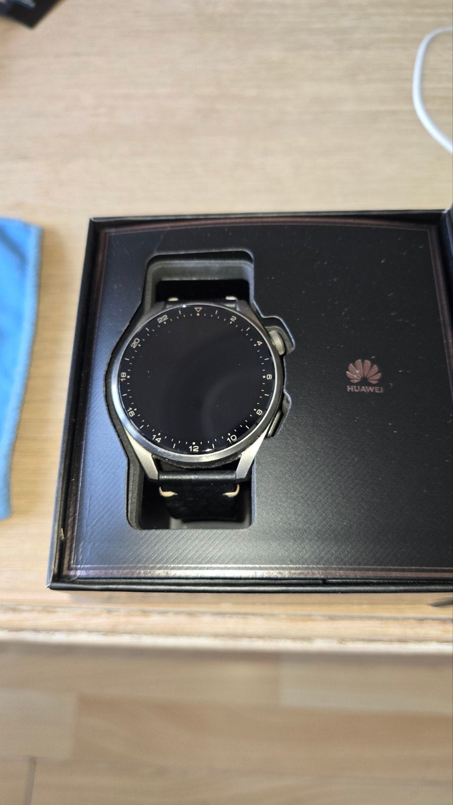 Huawei Watch 3 Pro met 3 leren bandjes en boekjes, Overige merken, Leer, Polshorloge, Ophalen of Verzenden
