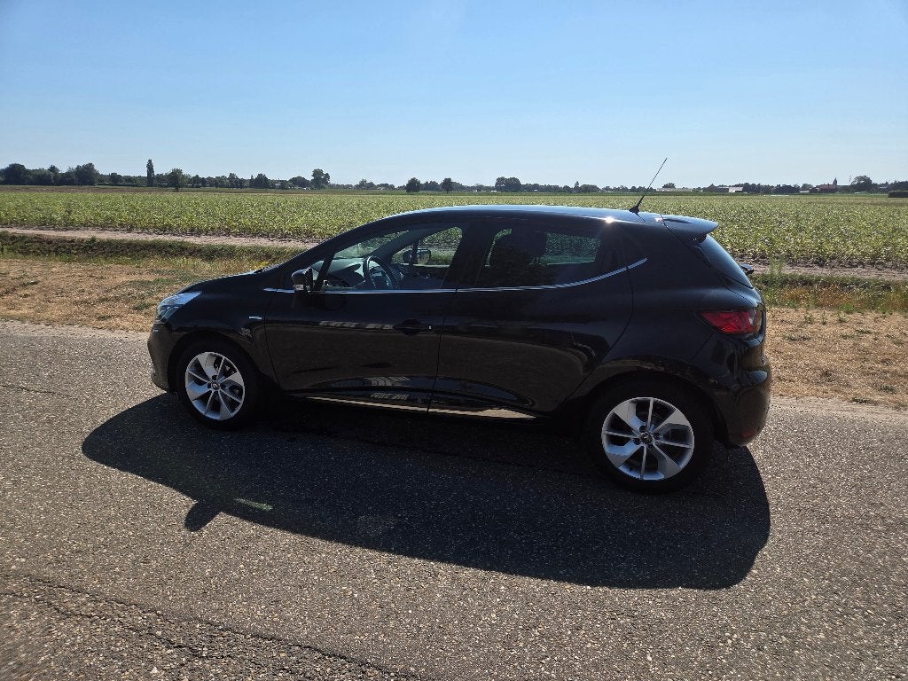Renault Clio Energy TCe 90pk Eco2 S&S 2017 Zwart, Auto's, Voorwielaandrijving, 898 cc, 1057 kg, Origineel Nederlands