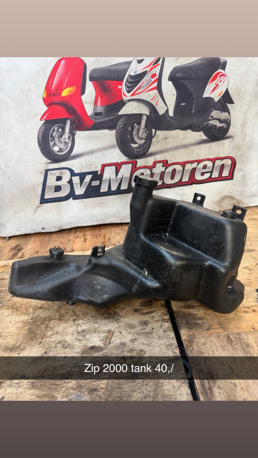Zip 2000 tank, Motoren, Ophalen of Verzenden
