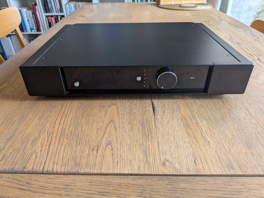 Rega Elex R versterker, Zo goed als nieuw, 60 tot 120 watt, Stereo, Ophalen