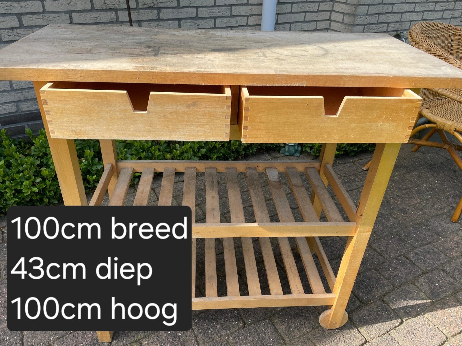 Houten keukentrolley met lades en opbergrek, Gebruikt, Rustiek, Praktisch, Tot twee personen, Minder dan 50 cm