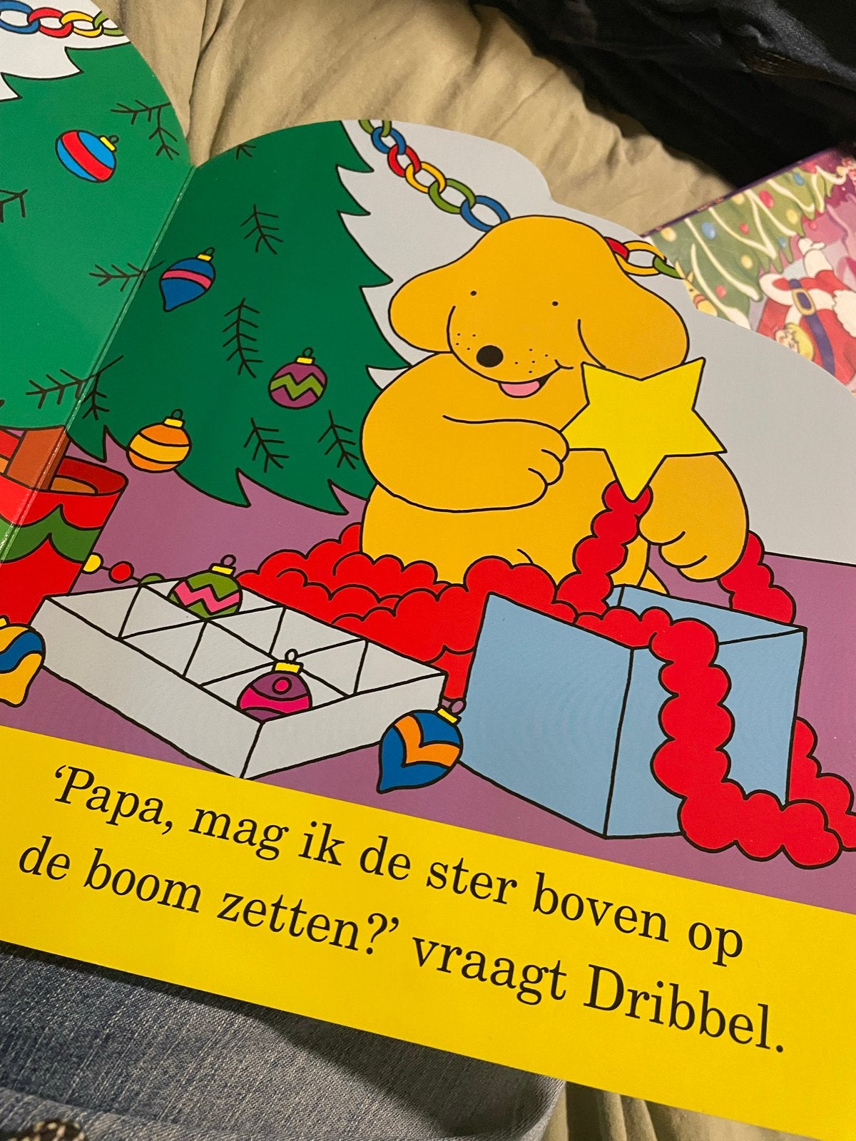 Dribbel viert Kerstmis, Ophalen of Verzenden, Zo goed als nieuw, 1 tot 2 jaar