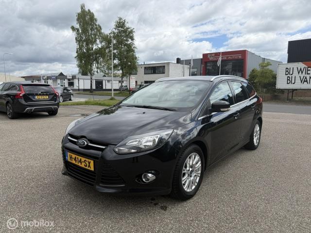Ford Focus Wagon 1.6 EcoBoost Titanium, Gebruikt, 4 cilinders, 150 pk, Zwart
