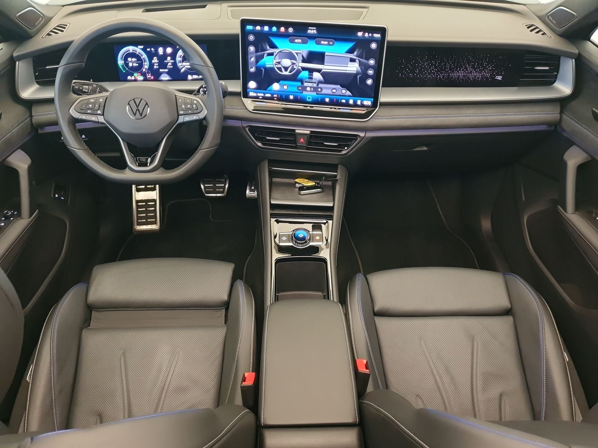 Volkswagen Tayron 1.5 eHybrid 272pk DSG/AUT R-Line Wegklapba, Auto's, Zwart, 4 cilinders, Hybride Elektrisch/Benzine, SUV of Terreinwagen