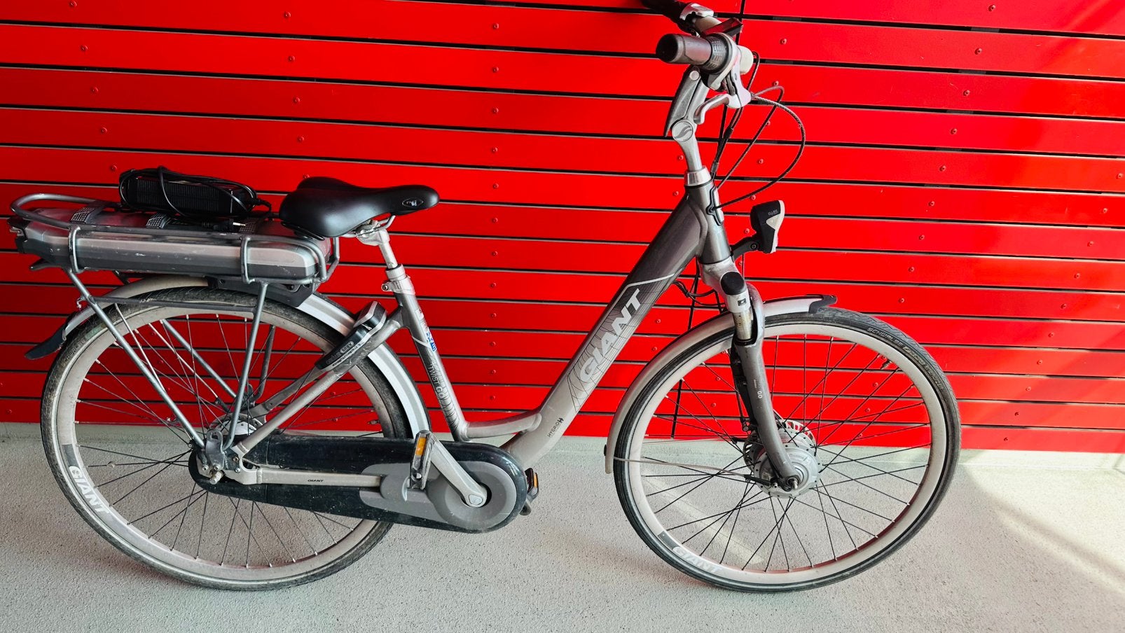 Goede nette unisex damesfiets E-bike Giant Twist 47cm N8, Ophalen, Gebruikt, 47 tot 50 cm, Versnellingen