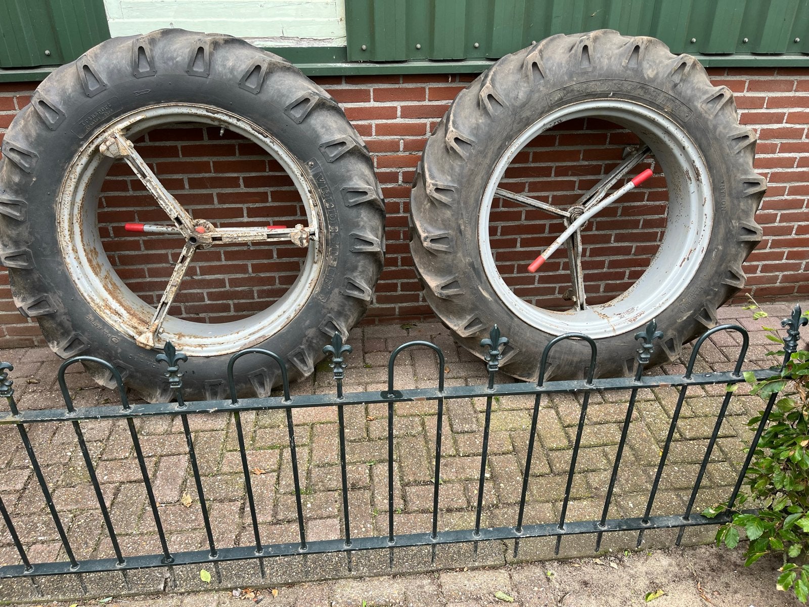 Vredestein tractorbanden 12.4-32 met velgen, Ophalen of Verzenden