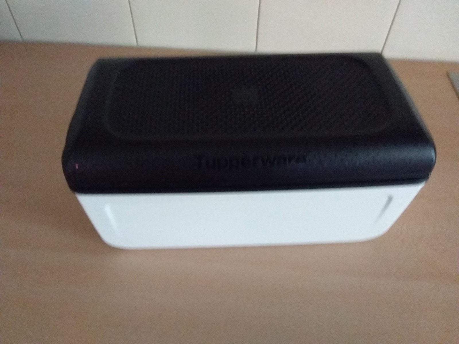 Tupperware Brooddoos Wit/Zwart, Ophalen of Verzenden, Gebruikt, Wit, Bus of Trommel