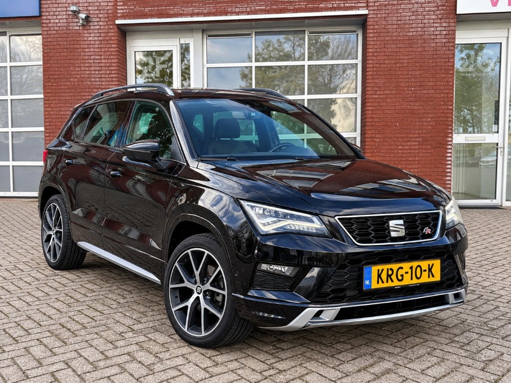 Seat Ateca 2.0 TSI 190pk 4DRIVE Dsg-7 2017 Zwart, Auto's, Automaat, Lichtsensor, Zwart, Zwart