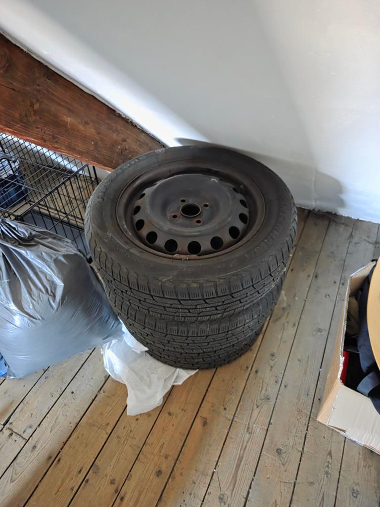 Toyota yaris winterbanden, Ophalen, Gebruikt, 15 inch, Banden en Velgen