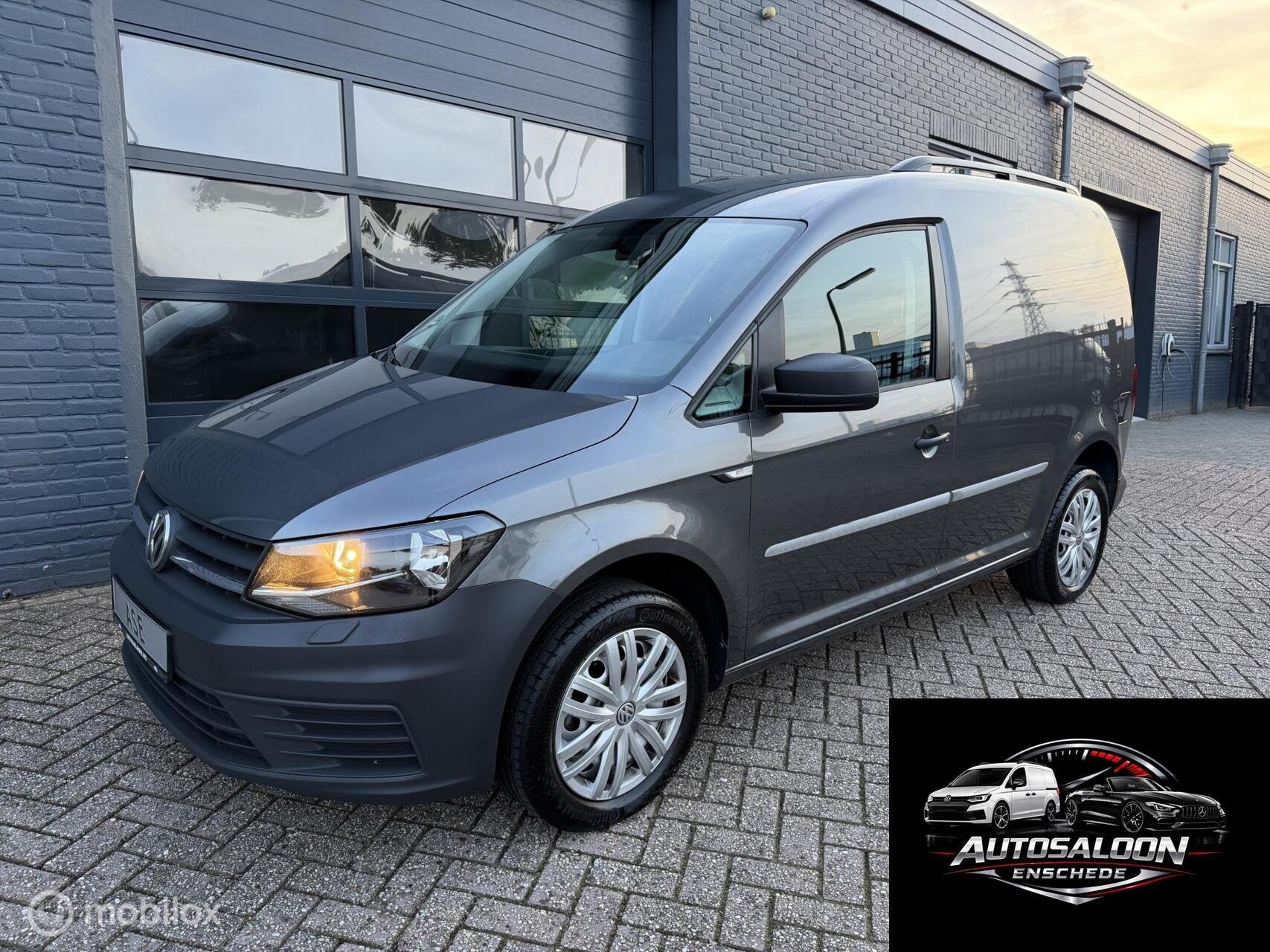 Volkswagen Caddy 1.4 TSI 125 PK 02-2019 Airco Navi PDC, Voorwielaandrijving, Gebruikt, Zwart, Volkswagen