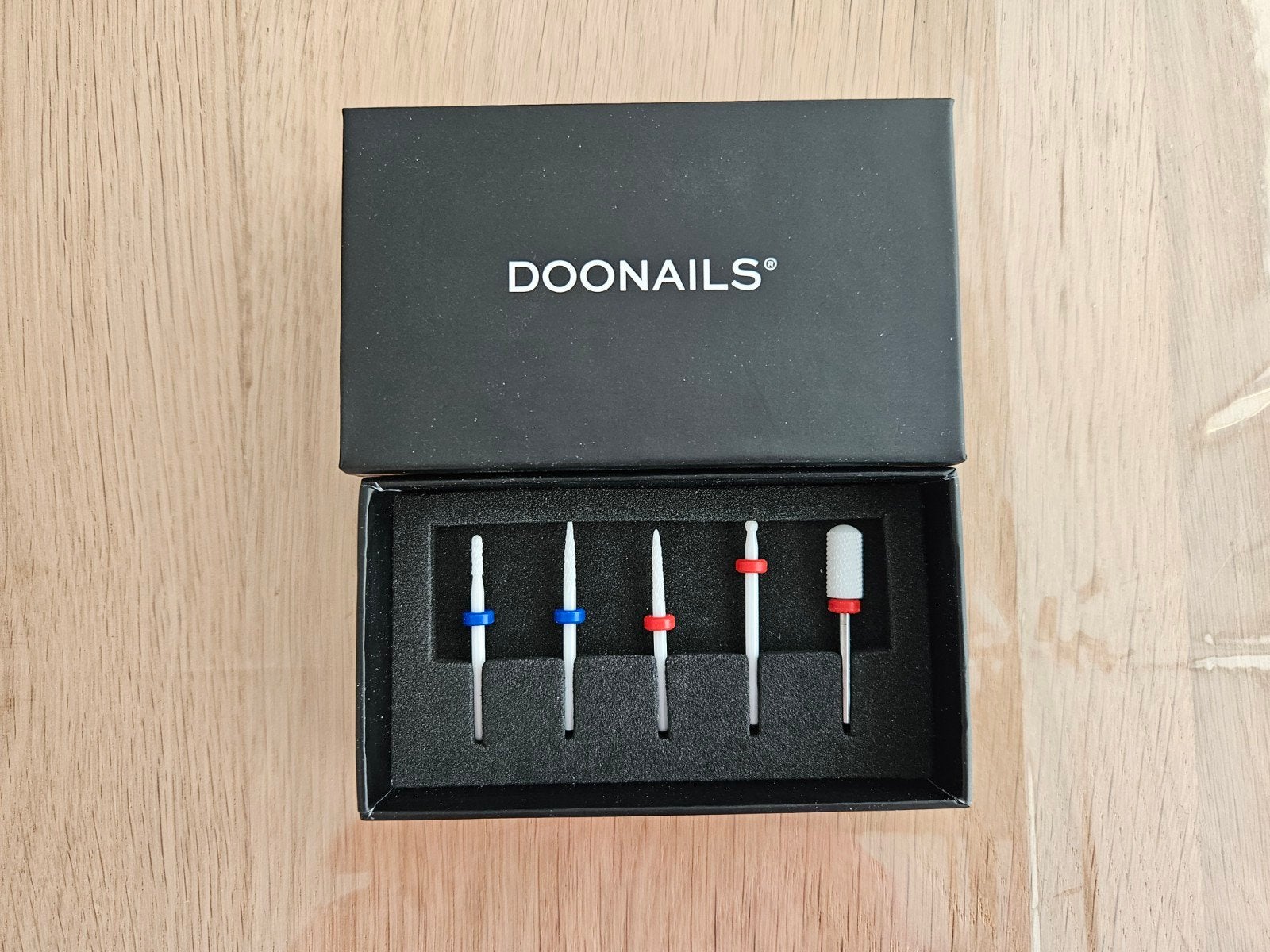 Nagelfrees bits set - Keramiek, Ophalen of Verzenden, Nieuw