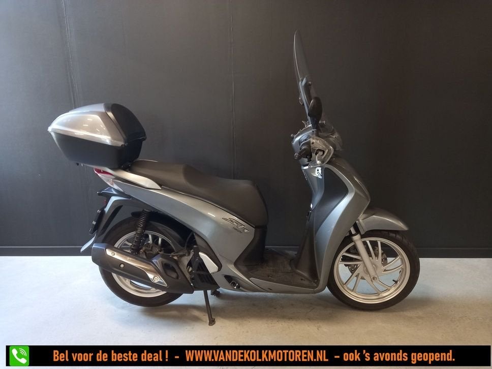 HONDA SH 150i C-ABS (bj 2015), Motoren, Motoren | Honda, Scooter, HONDA, Bedrijf, Onbekend