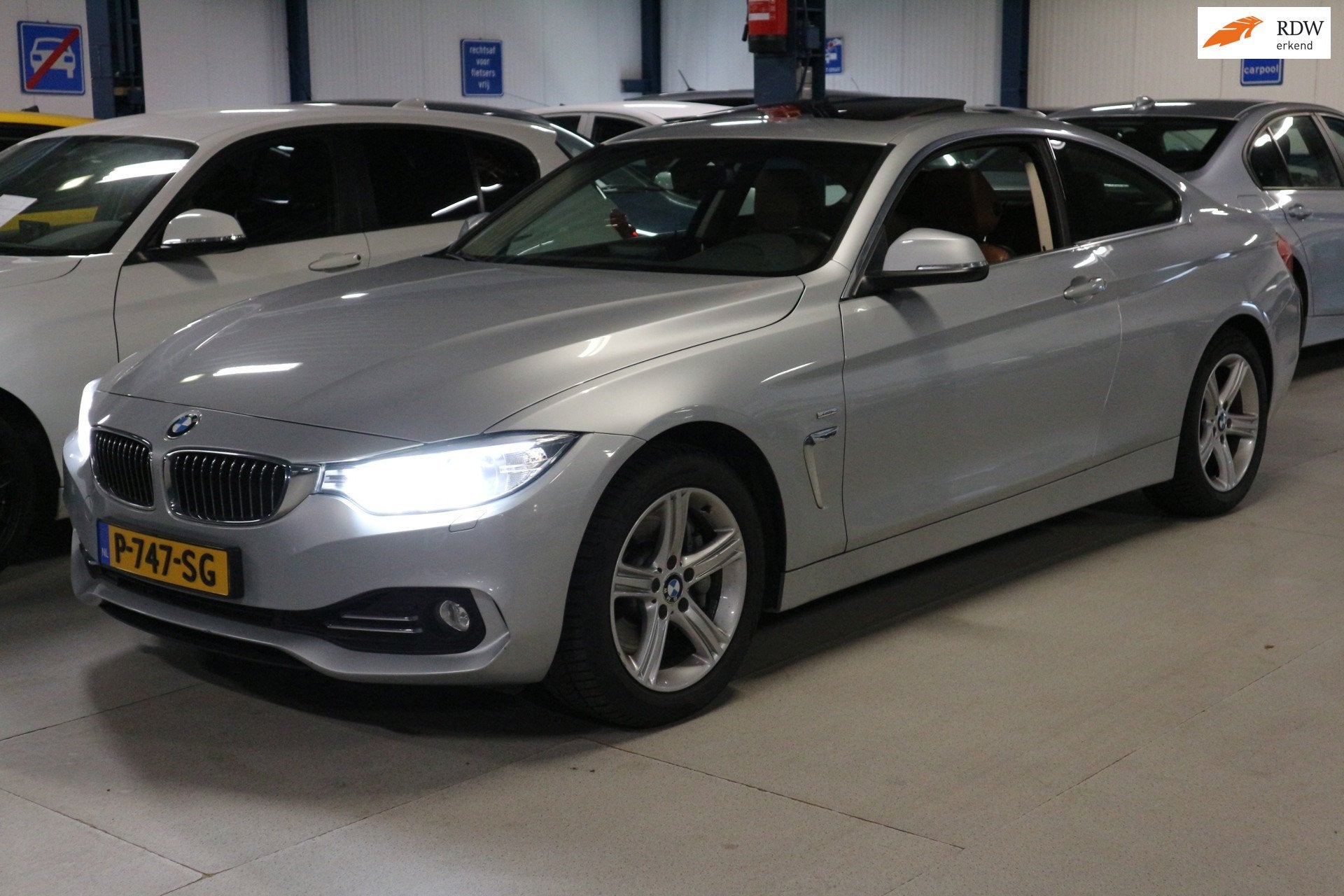 BMW 4-serie Coupé 435i xDrive High Exe / FULL MAINTANCE HIS, Auto's, BMW, Euro 6, 4-Serie, 4 stoelen, Leder
