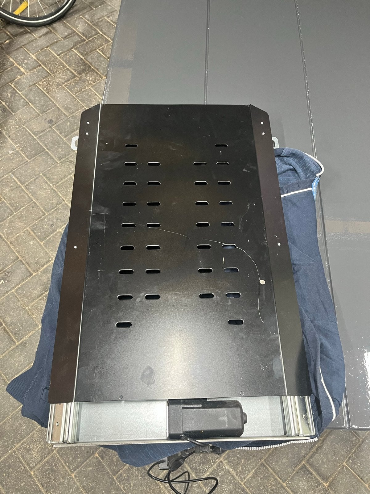Tv lift excl meubel, Ophalen, Zo goed als nieuw