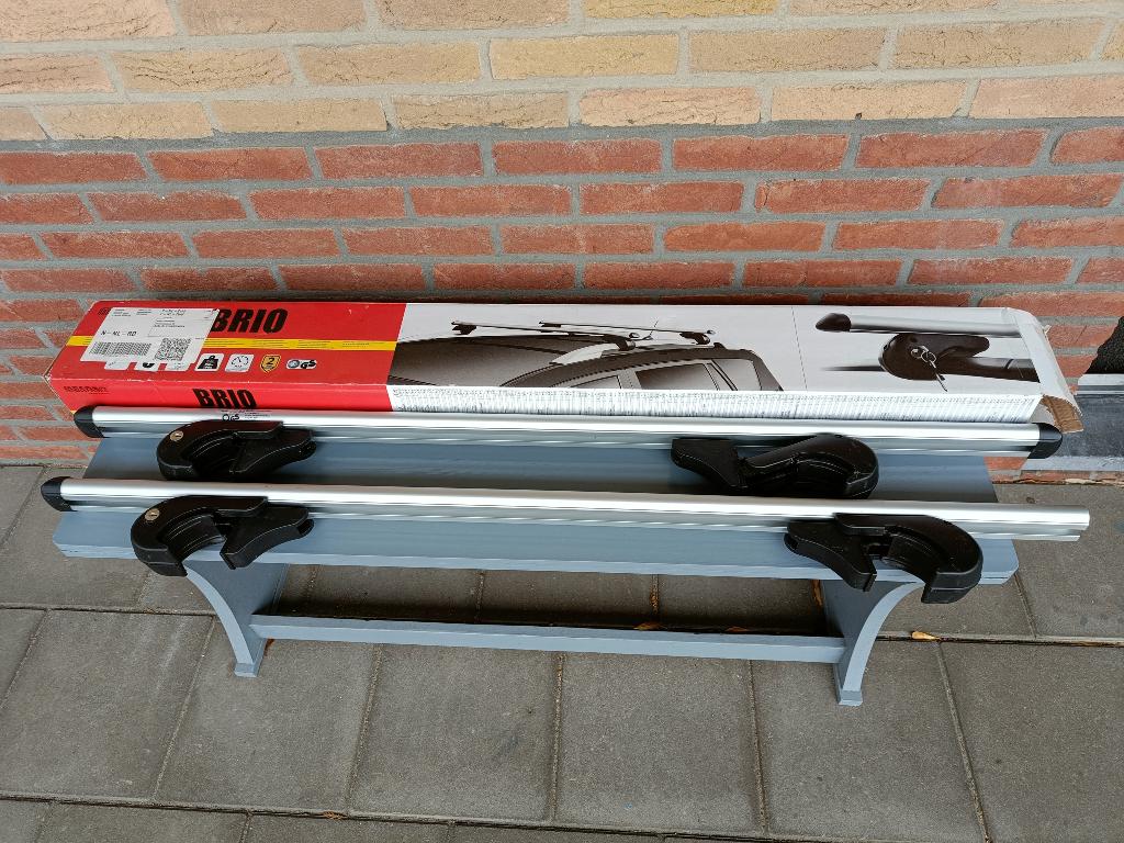 universele dakdragers voor montage op rail, Ophalen, Zo goed als nieuw