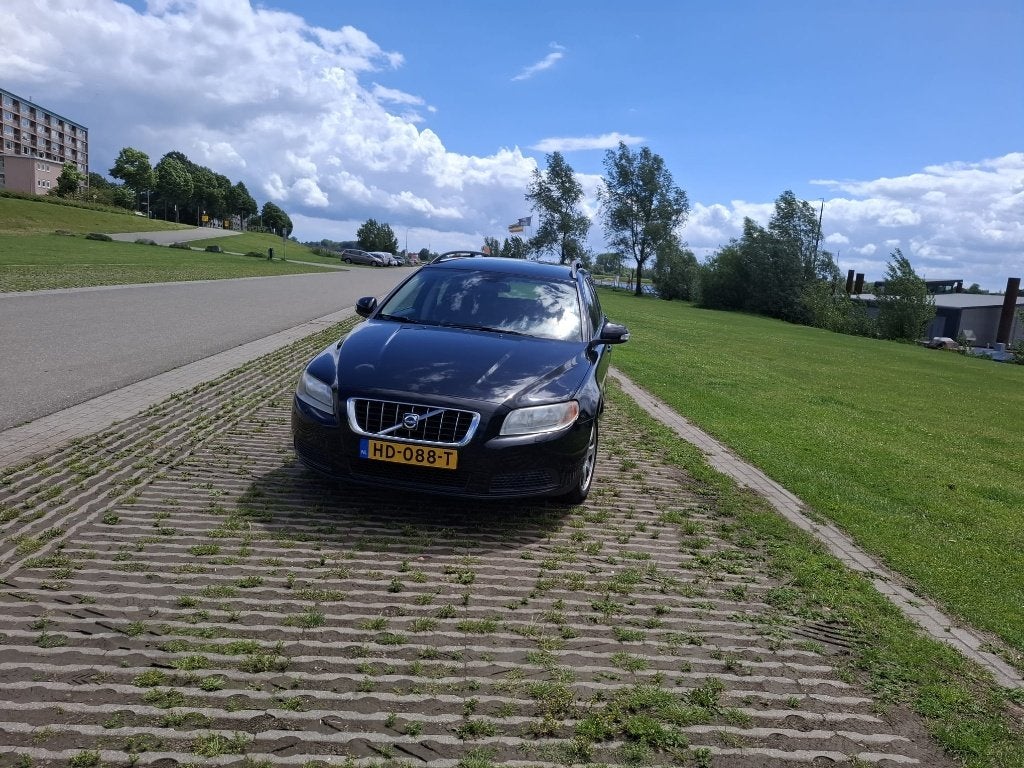 Volvo V70 2.0 | 213.000 km | Winterbanden op velg incl., 145 pk, Zwart, Alcantara, Zwart