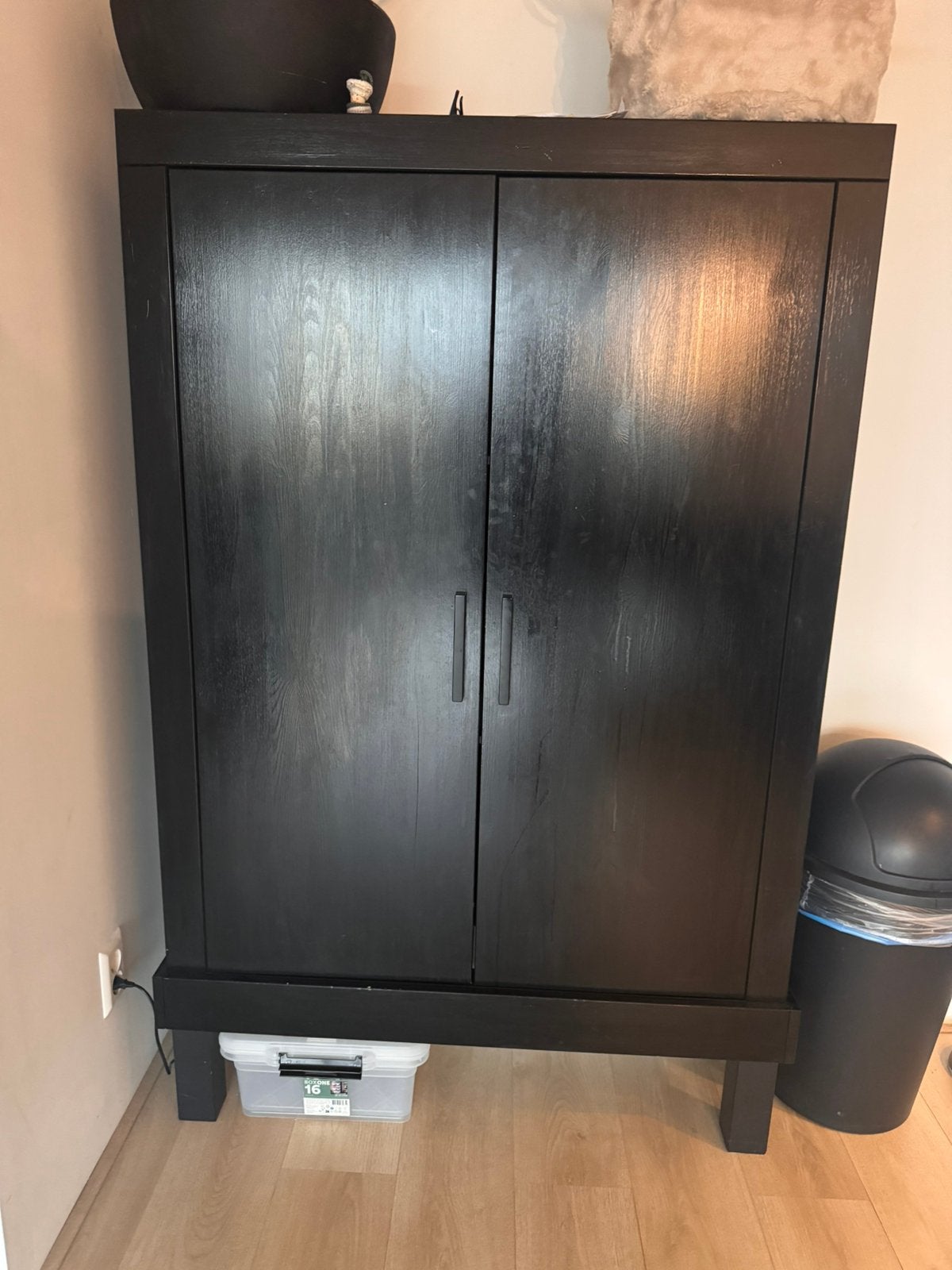Mooie zwarte kast, Ophalen, Zo goed als nieuw, 25 tot 50 cm, 100 tot 150 cm