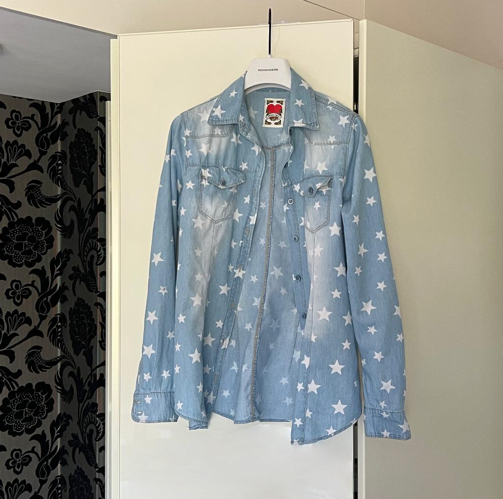 Lichtblauw jeans bloesje, gebleekt/witte sterren, Meisje, Overhemd of Blouse, Ophalen of Verzenden, Zo goed als nieuw