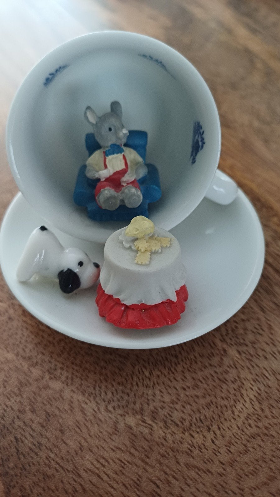 Miniatuur theekopje met muisje en hondje - Reutter Porzellan, Ophalen of Verzenden