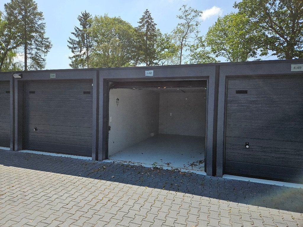 Te huur: Garagebox / opslag (Roden - onder Groningen), Drenthe