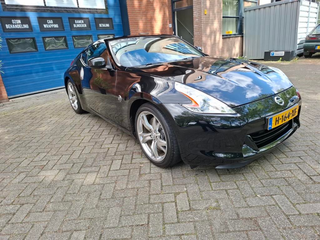 Nissan 370Z 3.7 V6 Coupe AUT 2010 Zwart, Automaat, 3696 cc, Achterwielaandrijving, 10 km/l
