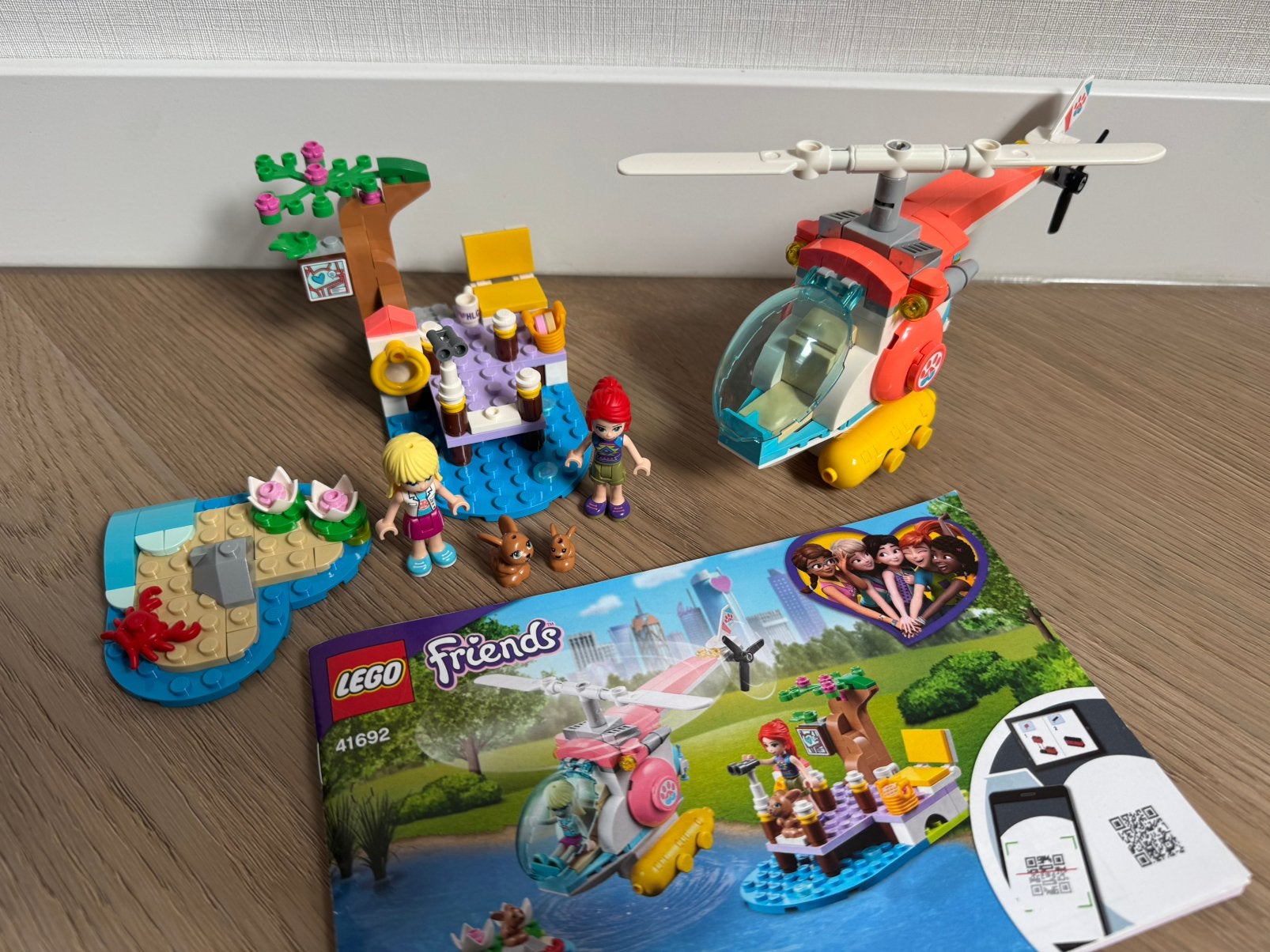ALS NIEUW/COMPLEET Lego 41692 Vet Clinic Rescue Helicopter, Lego, Friends, Ophalen of Verzenden, Zo goed als nieuw