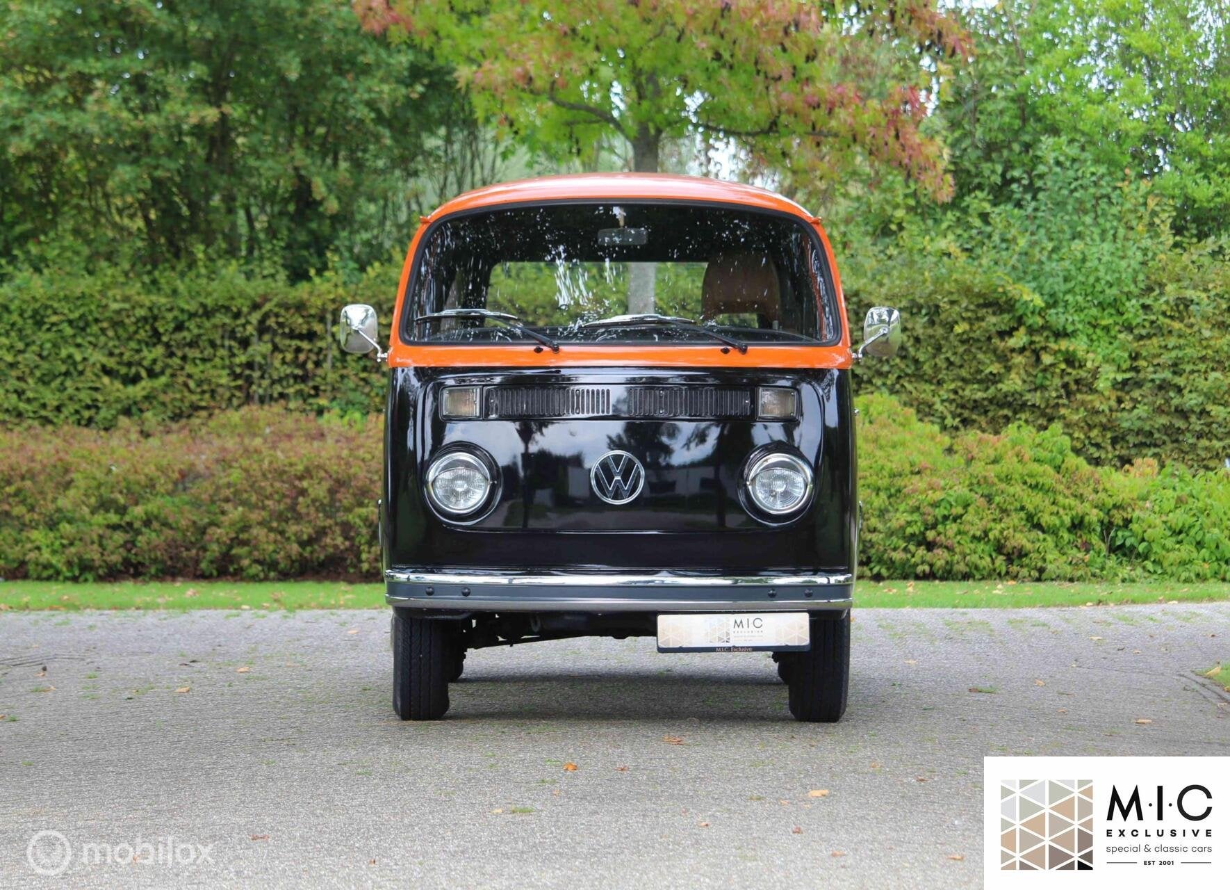 The Ultimate 1976 VW T2 Transporter Bus – Timeless Icon!, Auto's, Achterwielaandrijving, Bruin, Handgeschakeld, 9 stoelen