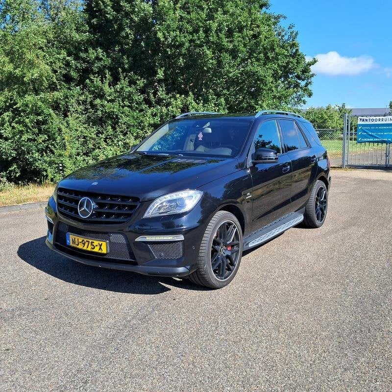Personenauto, Mercedes-Benz, ML 63 AMG | 5.5 V8 Bi-Turbo | 5, Automaat, 8 cilinders, 2245 kg, Zwart