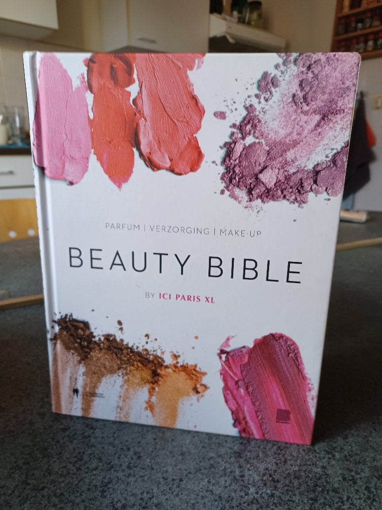 Beauty Bible, Ici Paris XL, Ophalen of Verzenden, Zo goed als nieuw, Mode algemeen