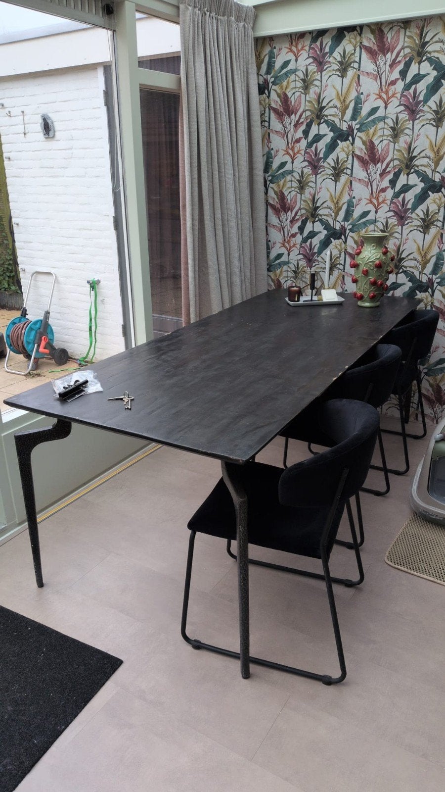 Eettafel met massief ijzeren poten en houten blad, Overige houtsoorten, Gebruikt, 200 cm of meer, Rechthoekig