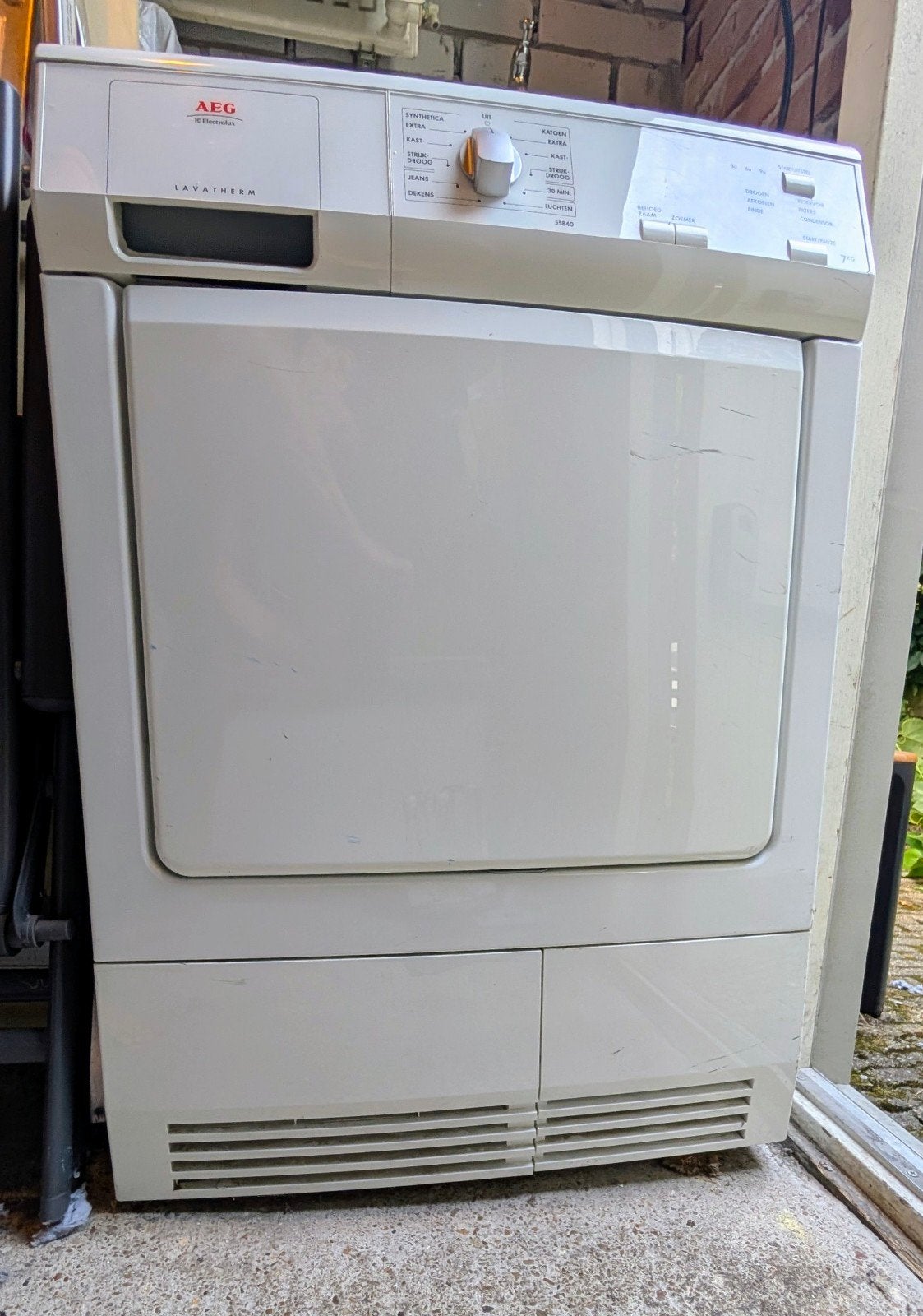 AEG Lavatherm T55840 Condensdroger 7kg, Ophalen, 6 tot 8 kg, Gebruikt, Voorlader