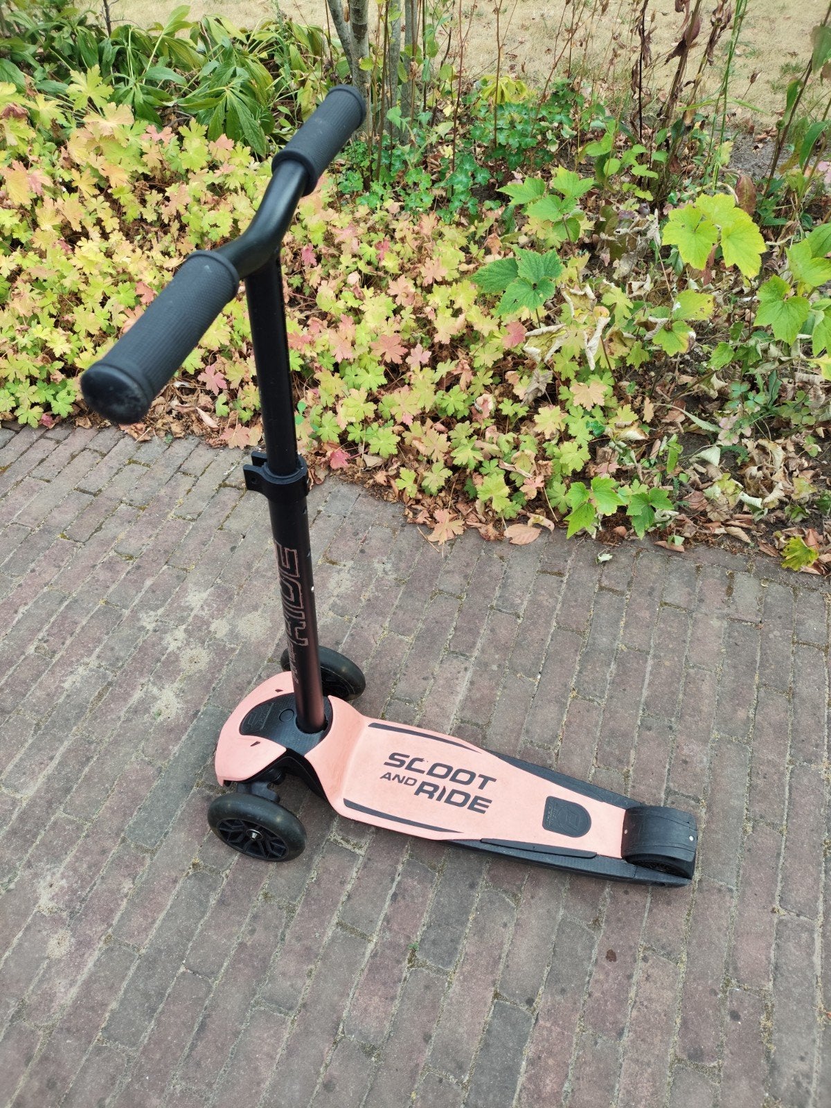 Scoot & Ride step Highwaykick 5 - Peach, Fietsen en Brommers, Steps, Ophalen, Gebruikt, Gewone step, Scoot and Ride
