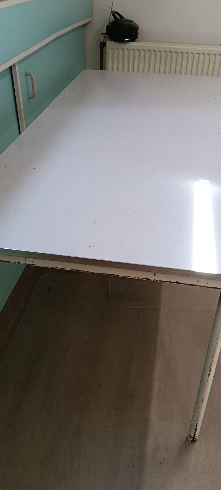 Eenvoudige witte tafel, ideaal voor werk of hobby, Ophalen, Gebruikt, Eenvoudig, Functioneel, Overige materialen