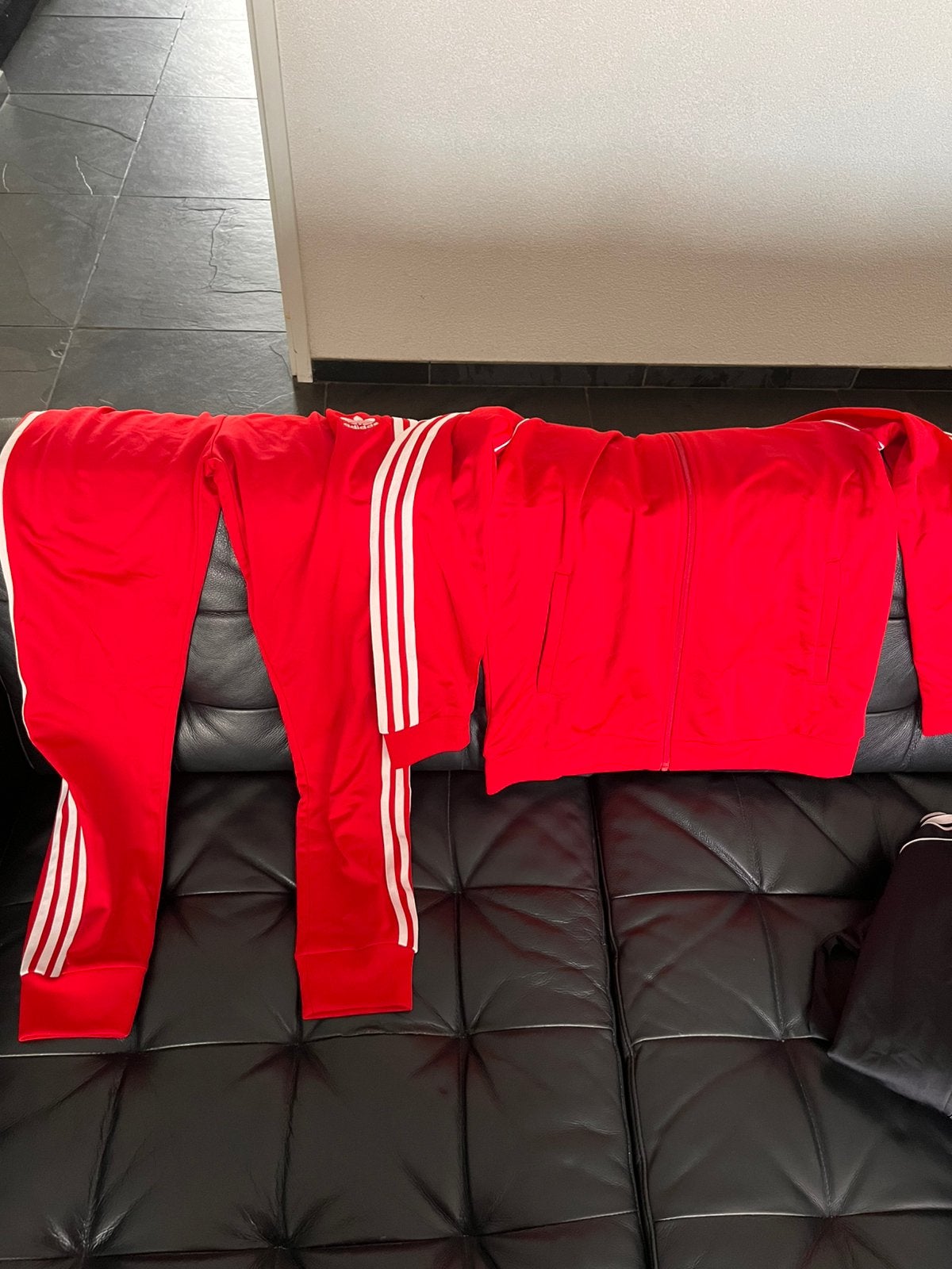 Adidas trainingspak 13-14 jaar, Ophalen, Gebruikt
