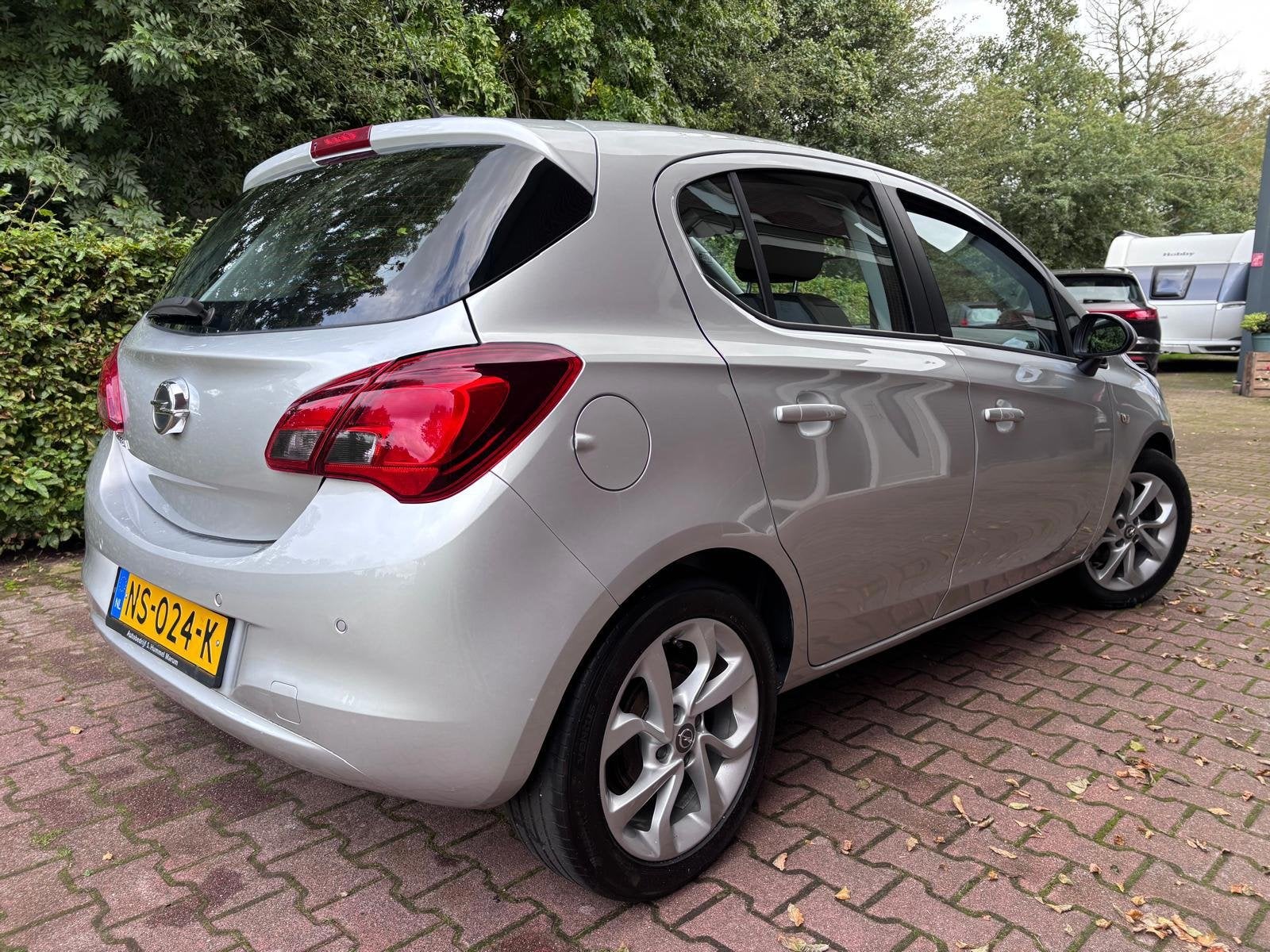 Opel Corsa 1.4 Online Edition, Voorwielaandrijving, Gebruikt, 4 cilinders, 49 €/maand