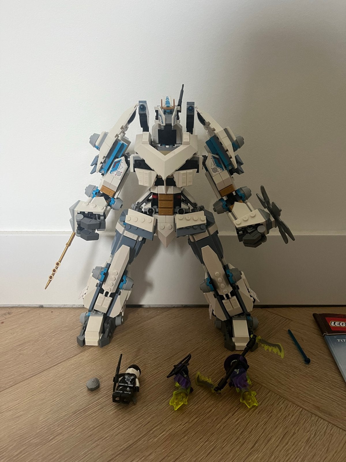 LEGO NINJAGO Zane's Titanium Mecha Duel 71738, Ophalen