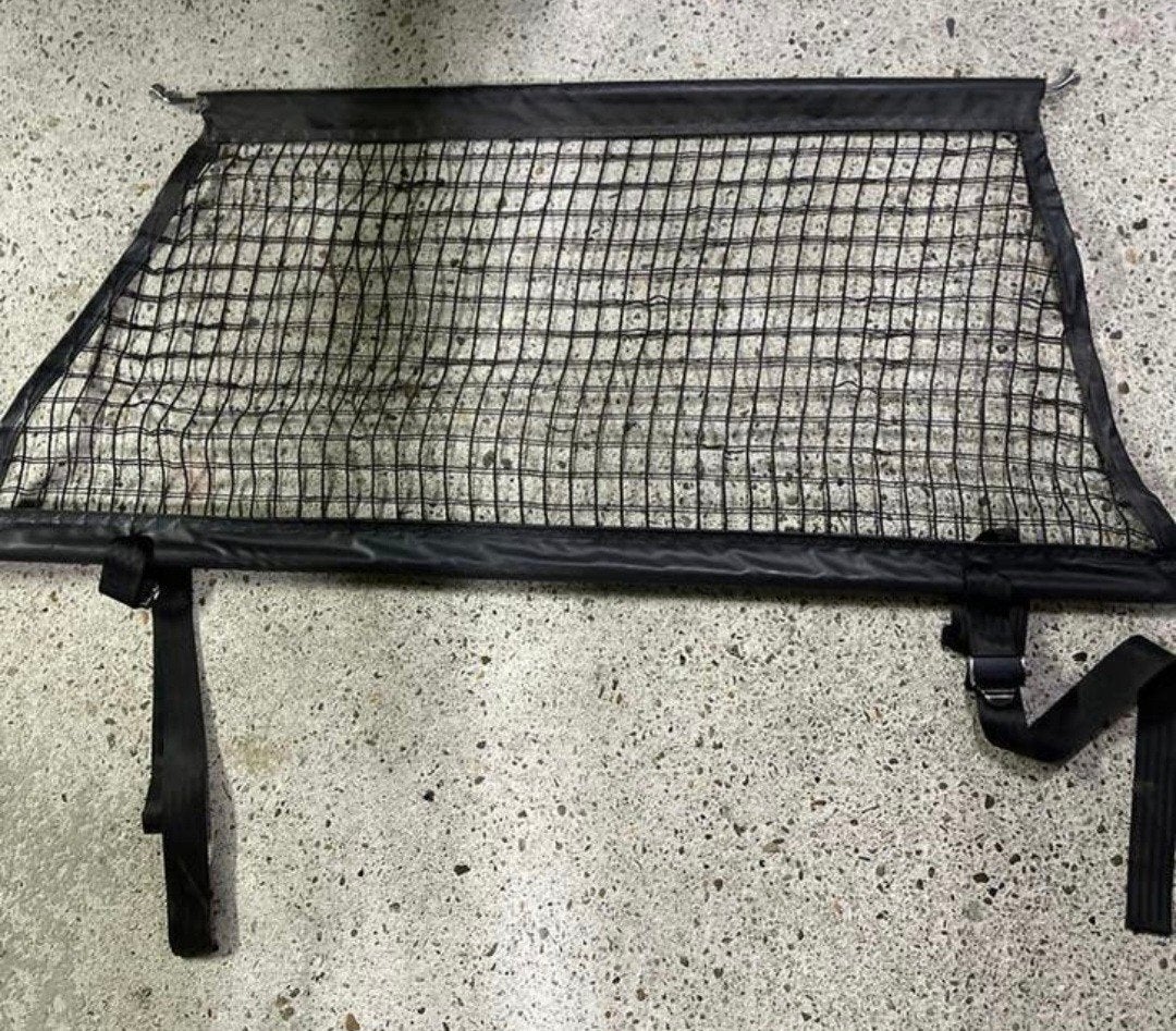 Hondenrek en hoedenplank voor Ford Focus Estate 2004, Ophalen, Outletschoonhoven, Geasluis@planet.nl, Haven 49