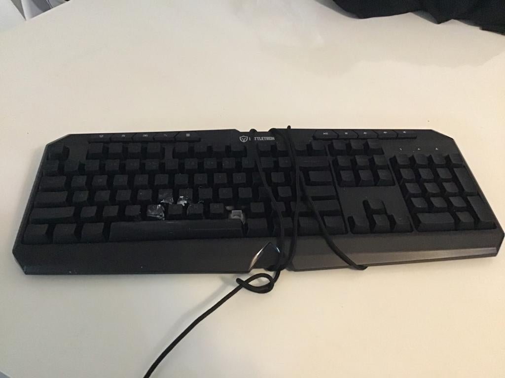 Toetsenbord voor monitors, Ophalen