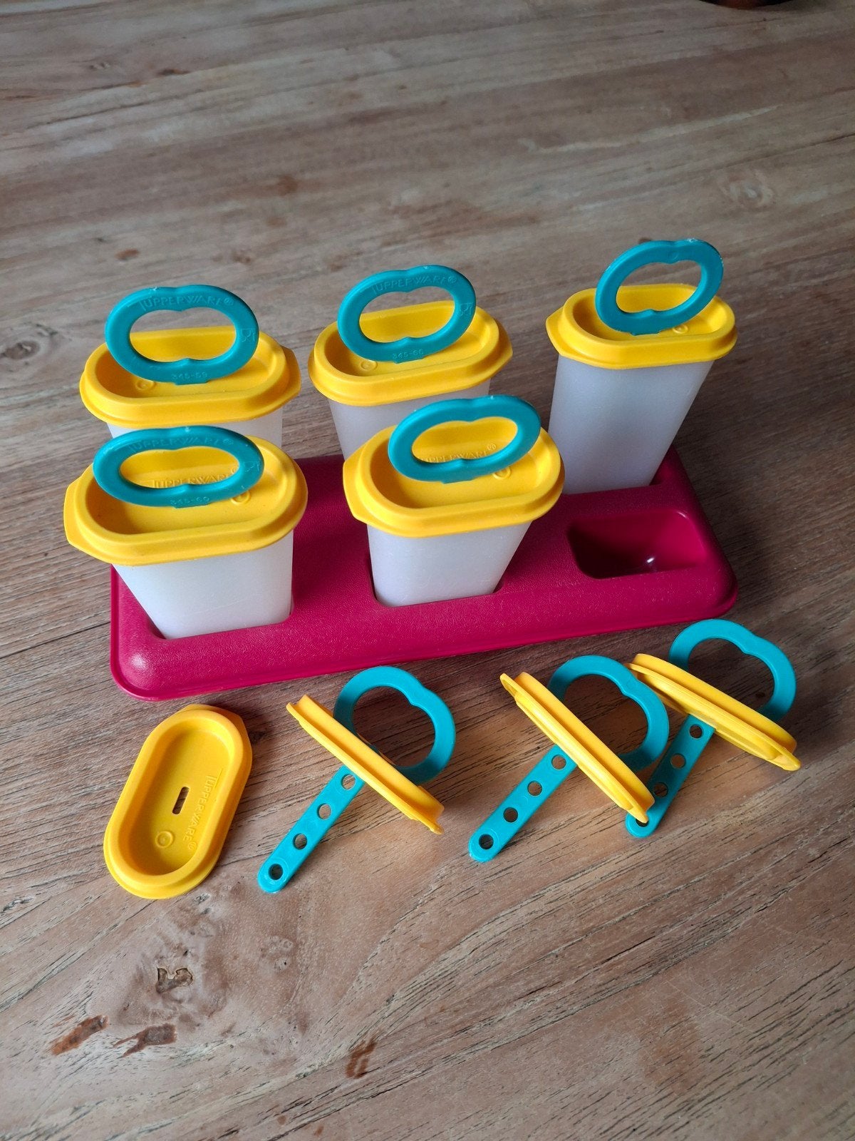 Tupperware IJsjesvormen met houder, Gebruikt, Overige kleuren, Geschikt voor vriezer, Overige typen