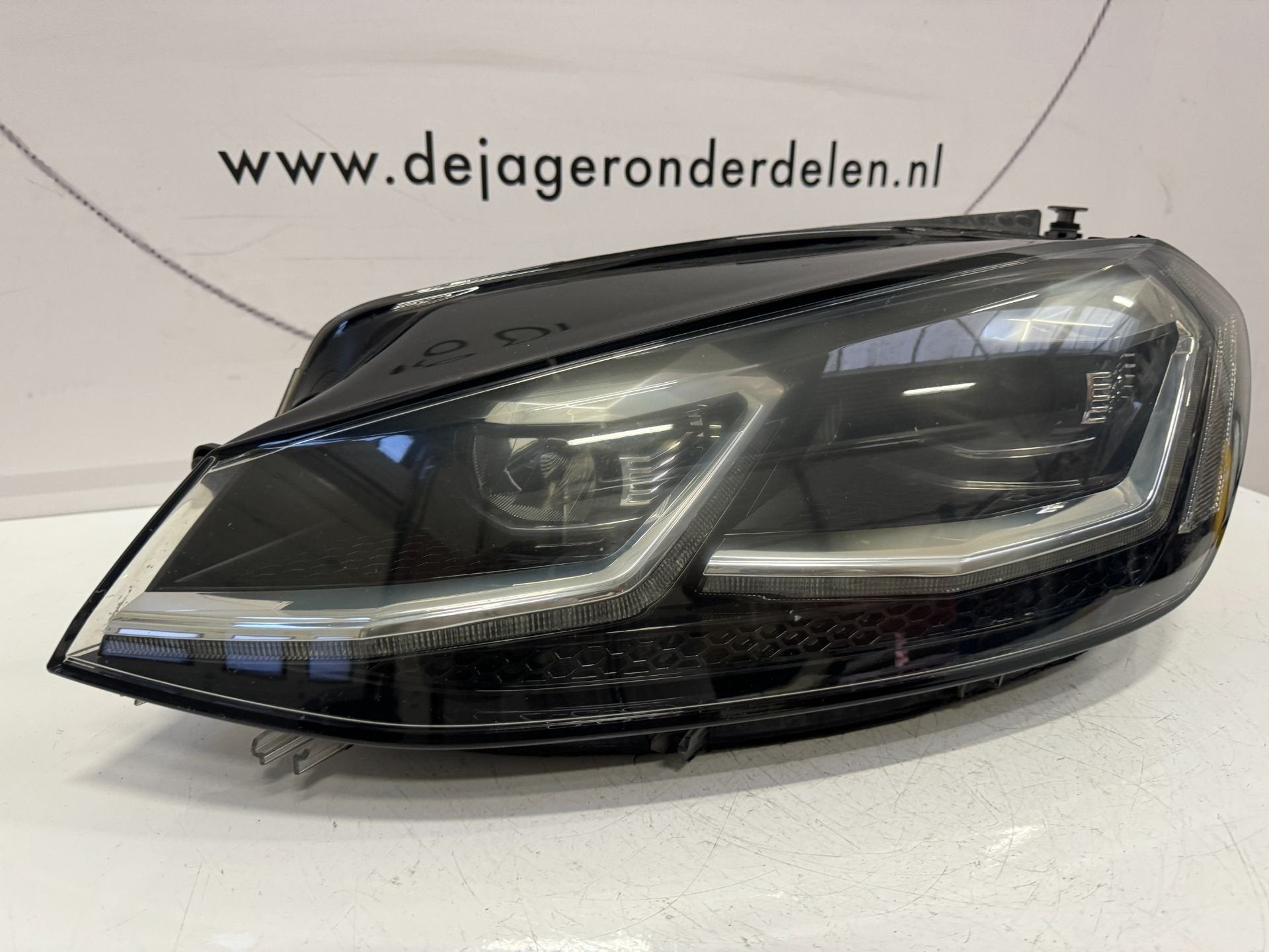 VW GOLF 7 7.5 FACELIFT VOL LED KOPLAMP 5G1941035 LINKS, Auto-onderdelen, Gebruikt, Volkswagen, Volkswagen AG, Berliner Ring 2
38440  Wolfsburg, DE