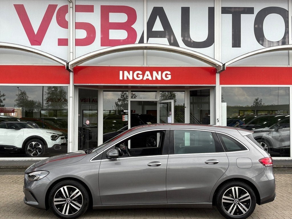 Mercedes-benz B-KLASSE B180 AUT. 136PK LED NAVI CAMERA SFEER, Auto's, Automaat, Gebruikt, Huisgarantie, Met garantie (alle)